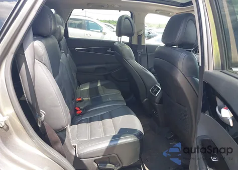 2016 Kia Sorento 3.3L Sx z USA, uszkodzony, nr VIN 5XYPKDA55GG098795